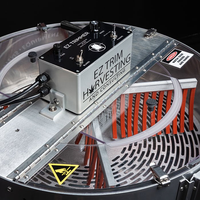 The Satellite Bud Trimmer