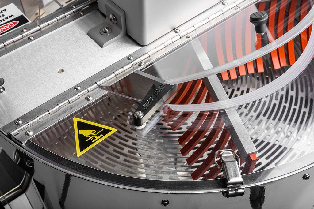 The Satellite Bud Trimmer